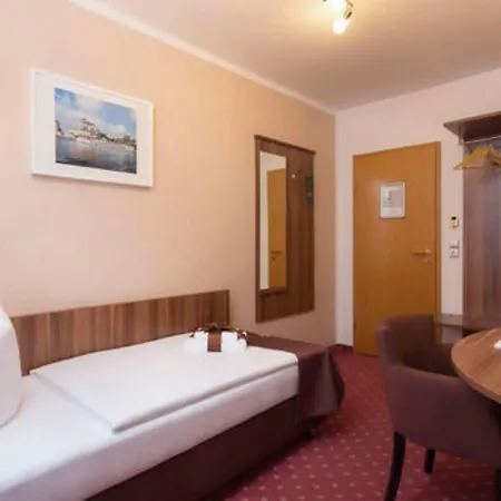 Hotell Gold 3*